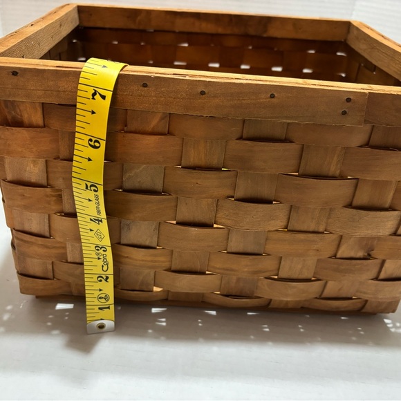 Woven Basket - Picture 3 of 5